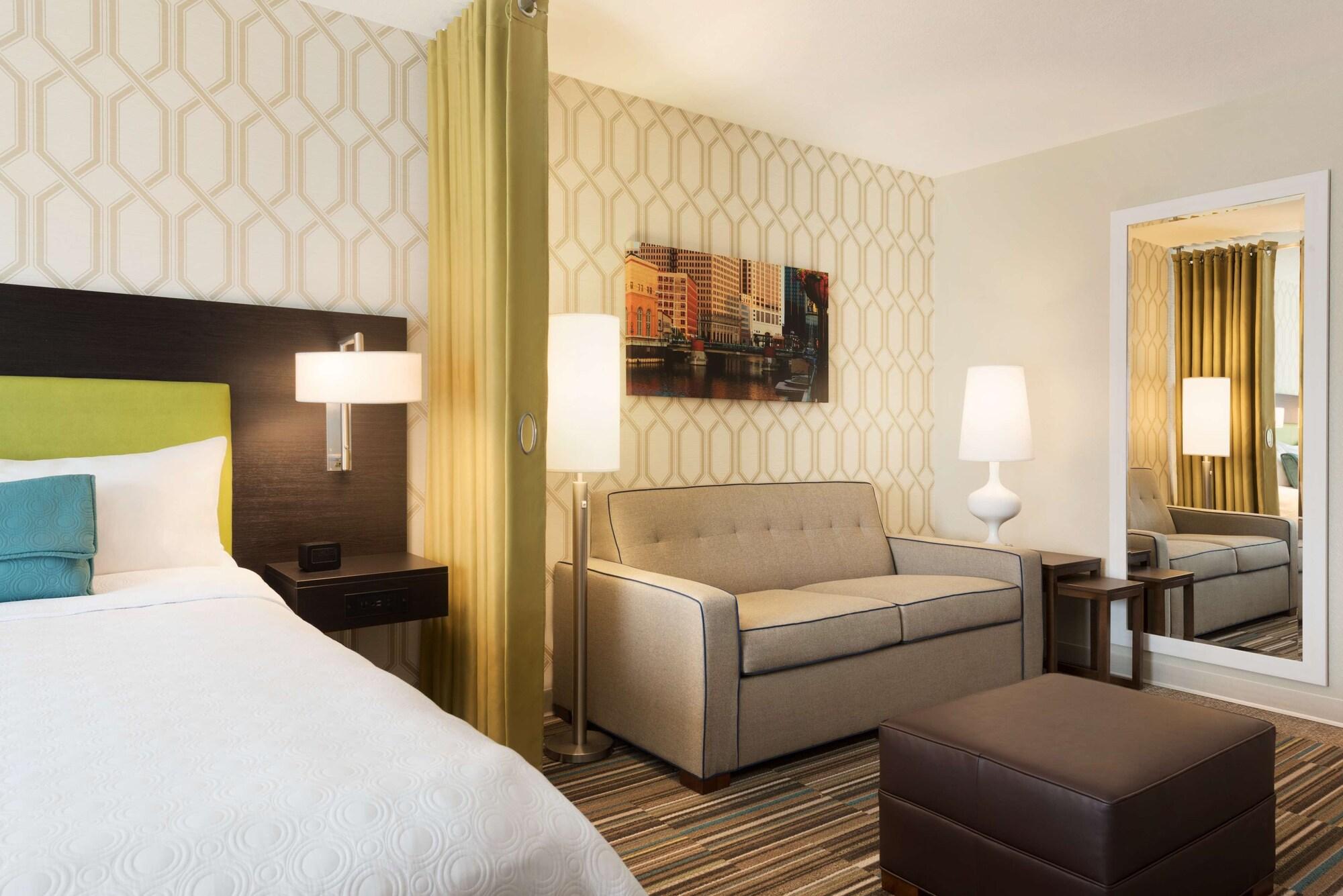 Home2 Suites By Hilton Milwaukee Brookfield Waukesha Eksteriør bilde